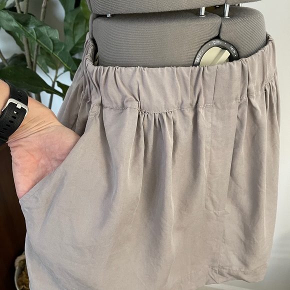 Zara Paperbag skirt w/ pockets - Picture 3 of 7